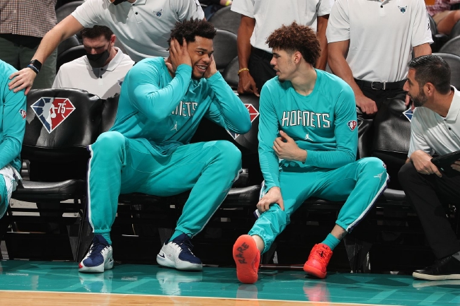 赛的同时 赛的同时