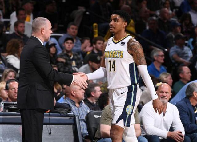 从 90 年代的巨炮时代到野茂的龙卷风，棒球在变革中不断书写着英雄的篇章。