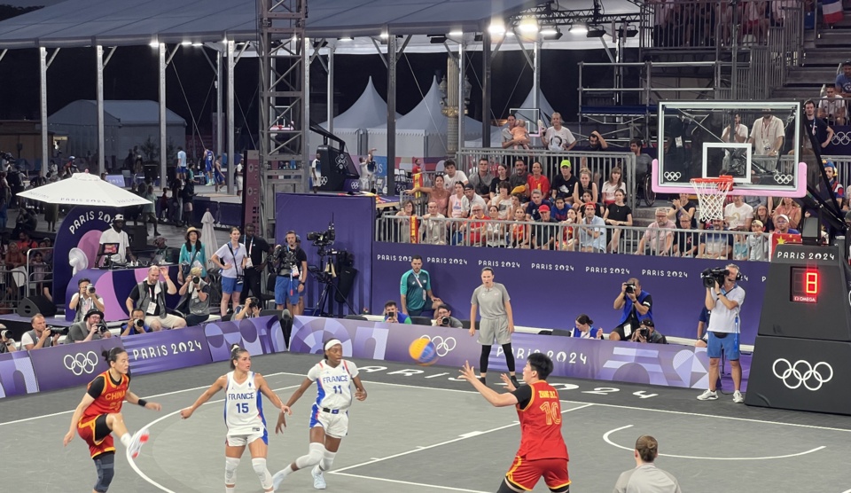 伍在高压下 伍在高压下